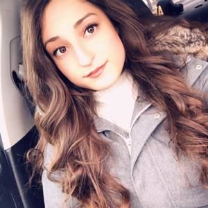 Meet your Posher, Leah